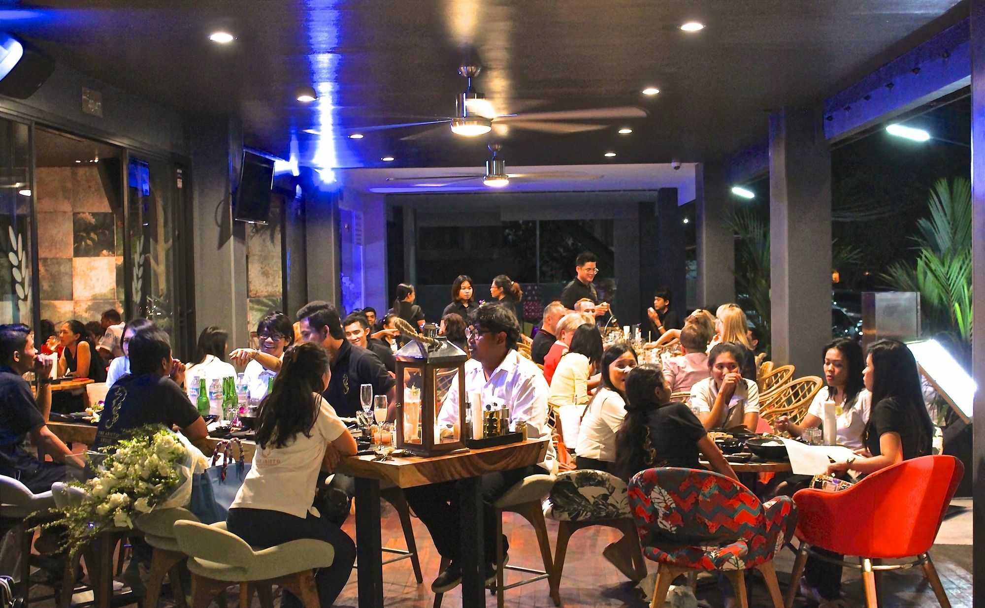 Little Paris Phuket Appartement Buitenkant foto