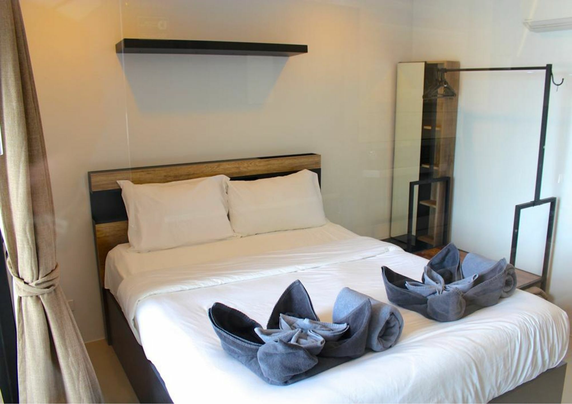 Little Paris Phuket Appartement Buitenkant foto
