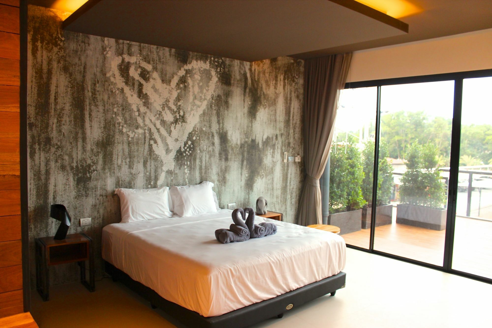 Little Paris Phuket Appartement Buitenkant foto